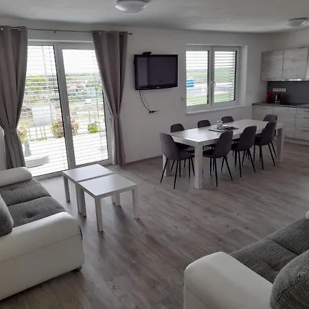 Apartman U Rane Bobule Znojmo Exterior photo